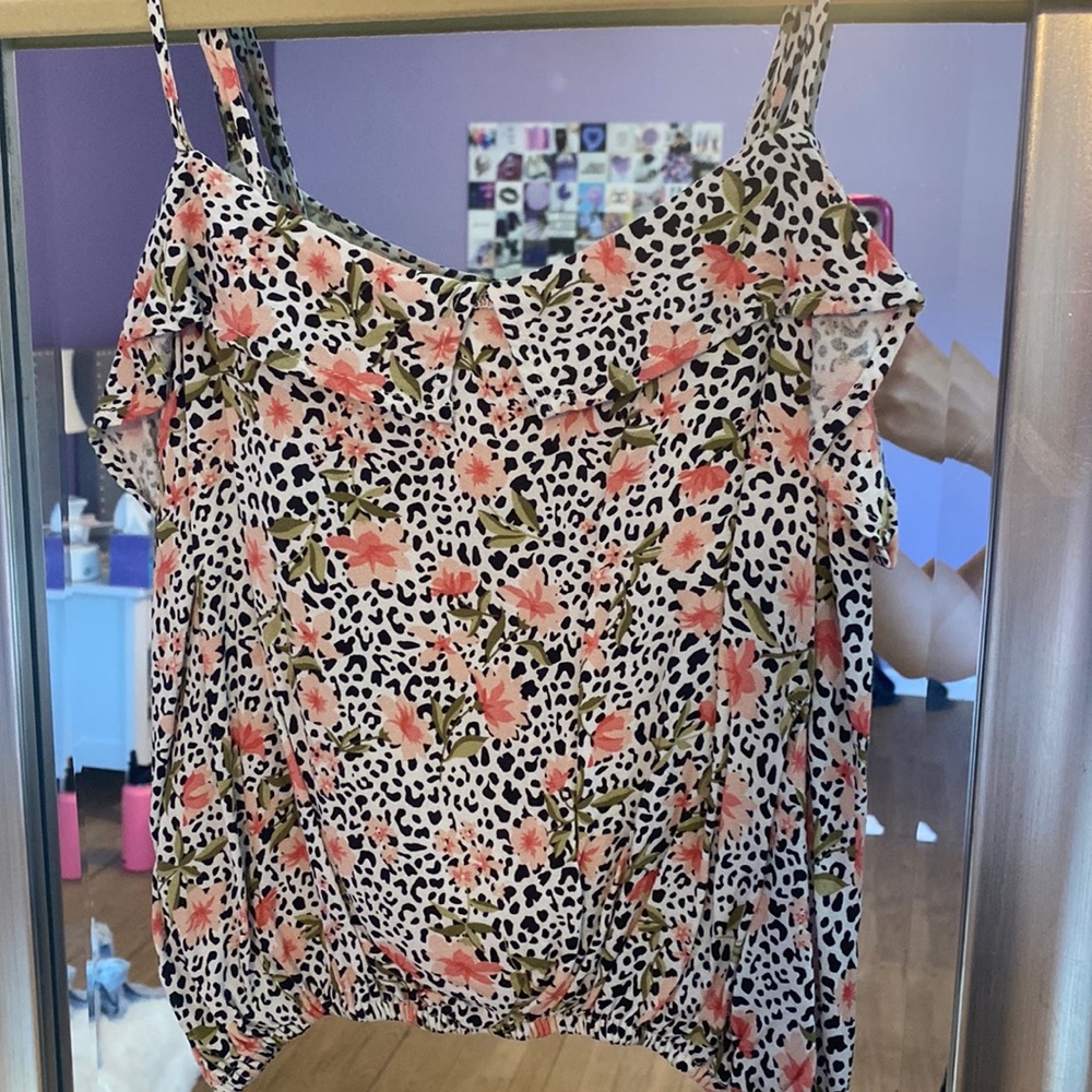 BOUTIQUE TOP